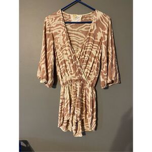 Planet Blue Life Romper Size XSmall